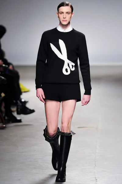 Look 28